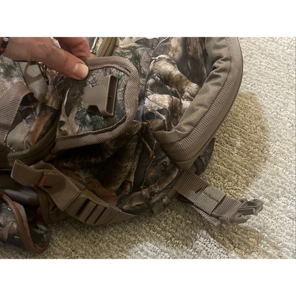 Redhead Primal Bow/Rifle Heavy Duty H20 Backpack Padded Back no bladder NWOT - Picture 11 of 16